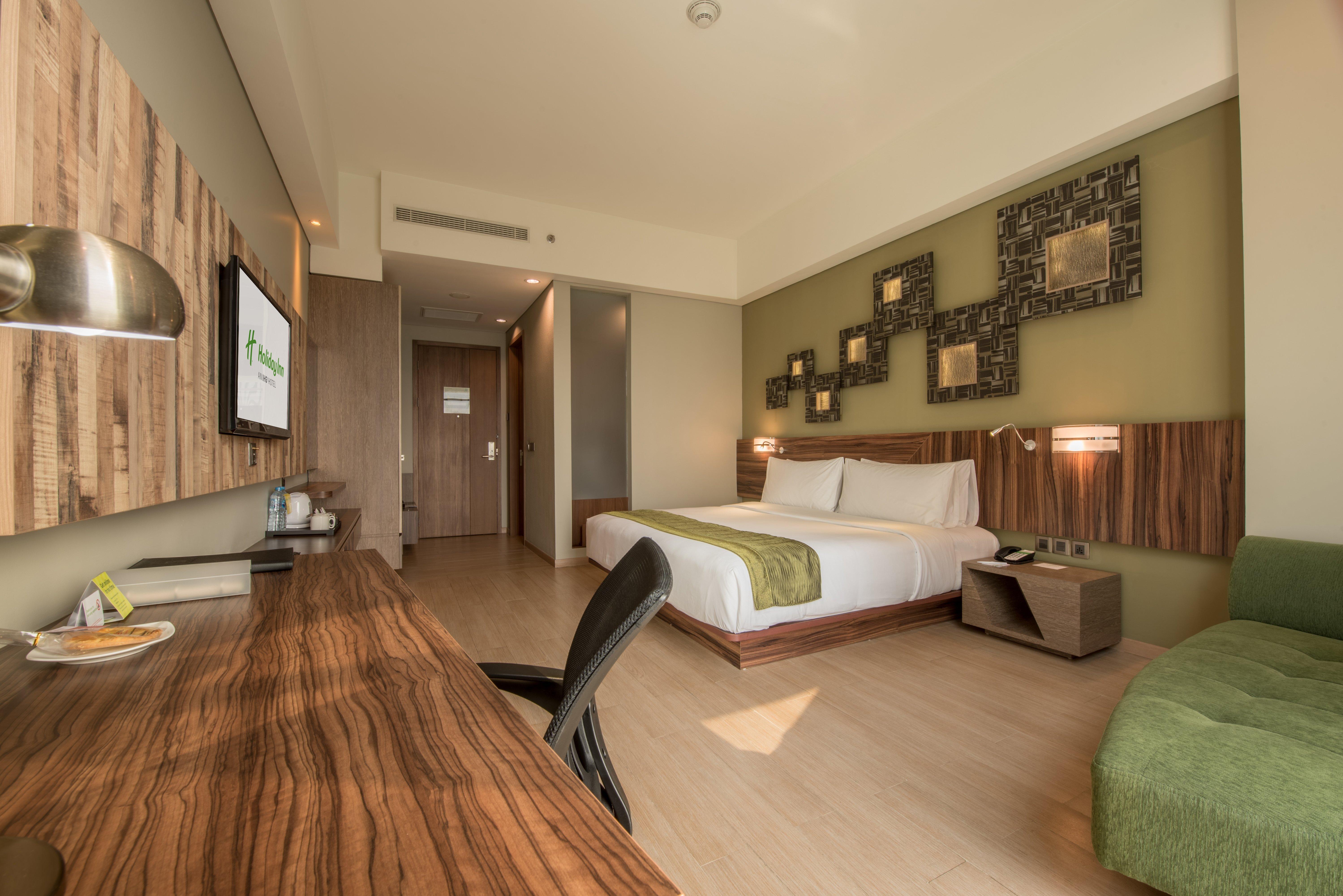 Holiday Inn Cikarang Jababeka By Ihg Екстериор снимка