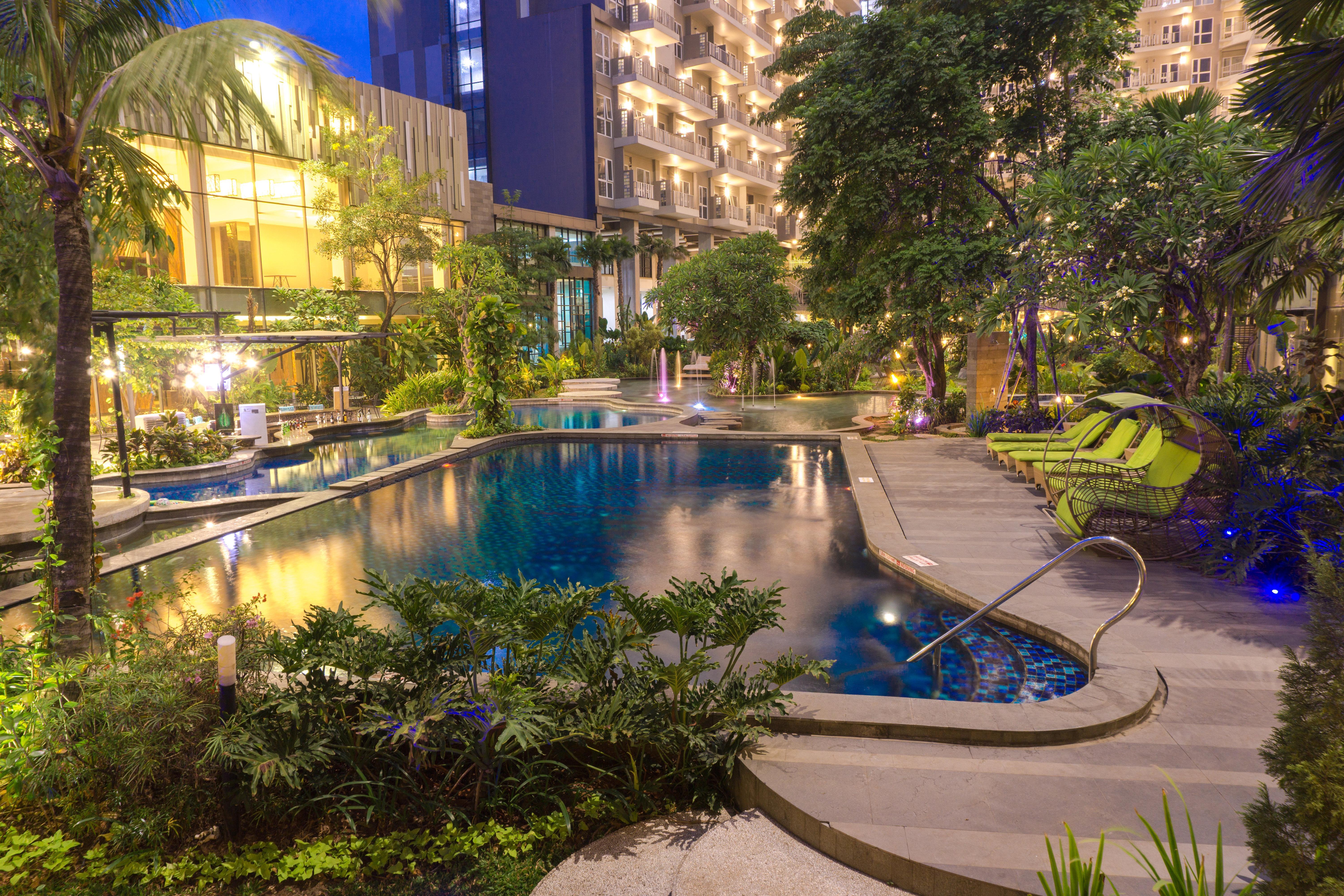 Holiday Inn Cikarang Jababeka By Ihg Екстериор снимка