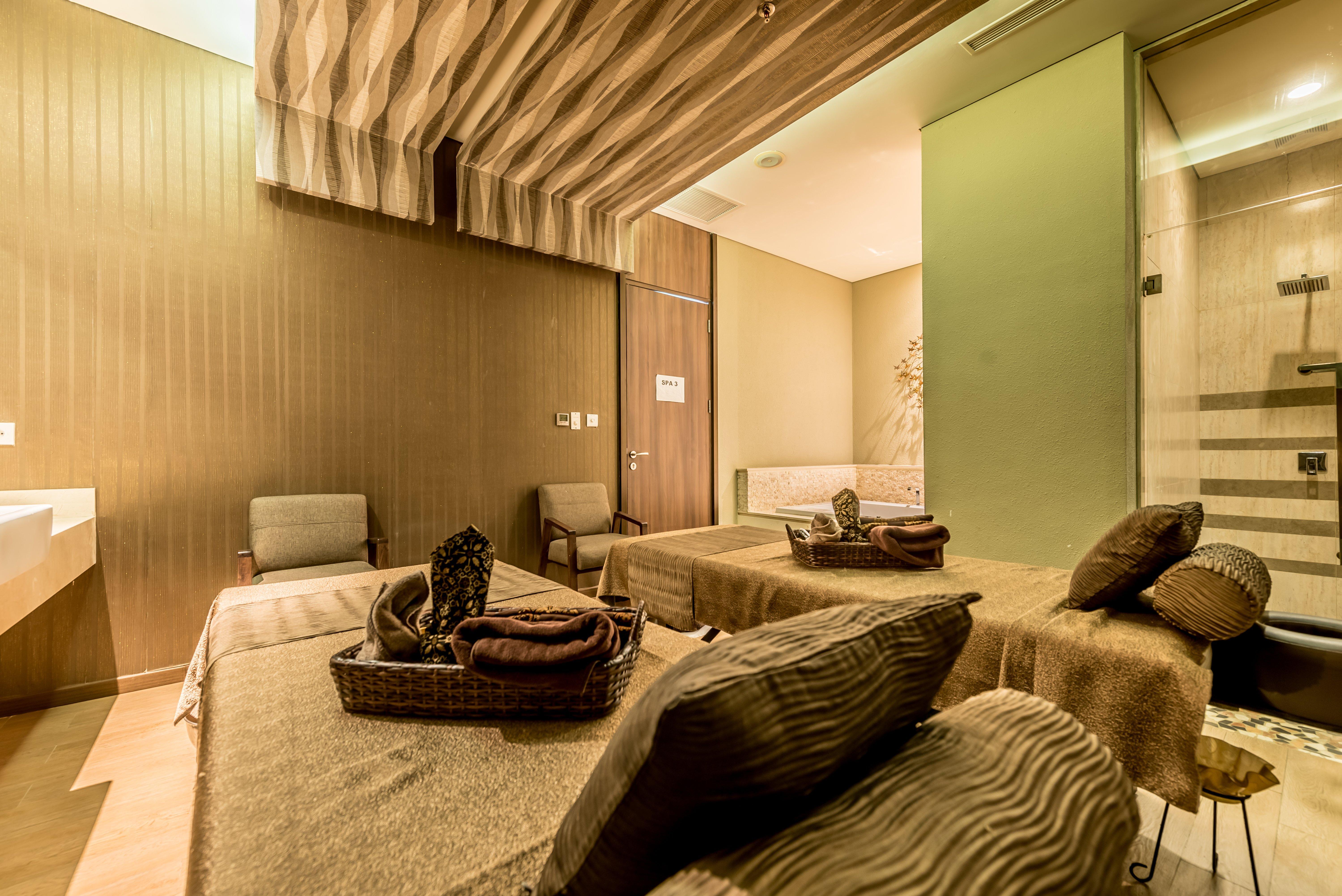 Holiday Inn Cikarang Jababeka By Ihg Екстериор снимка