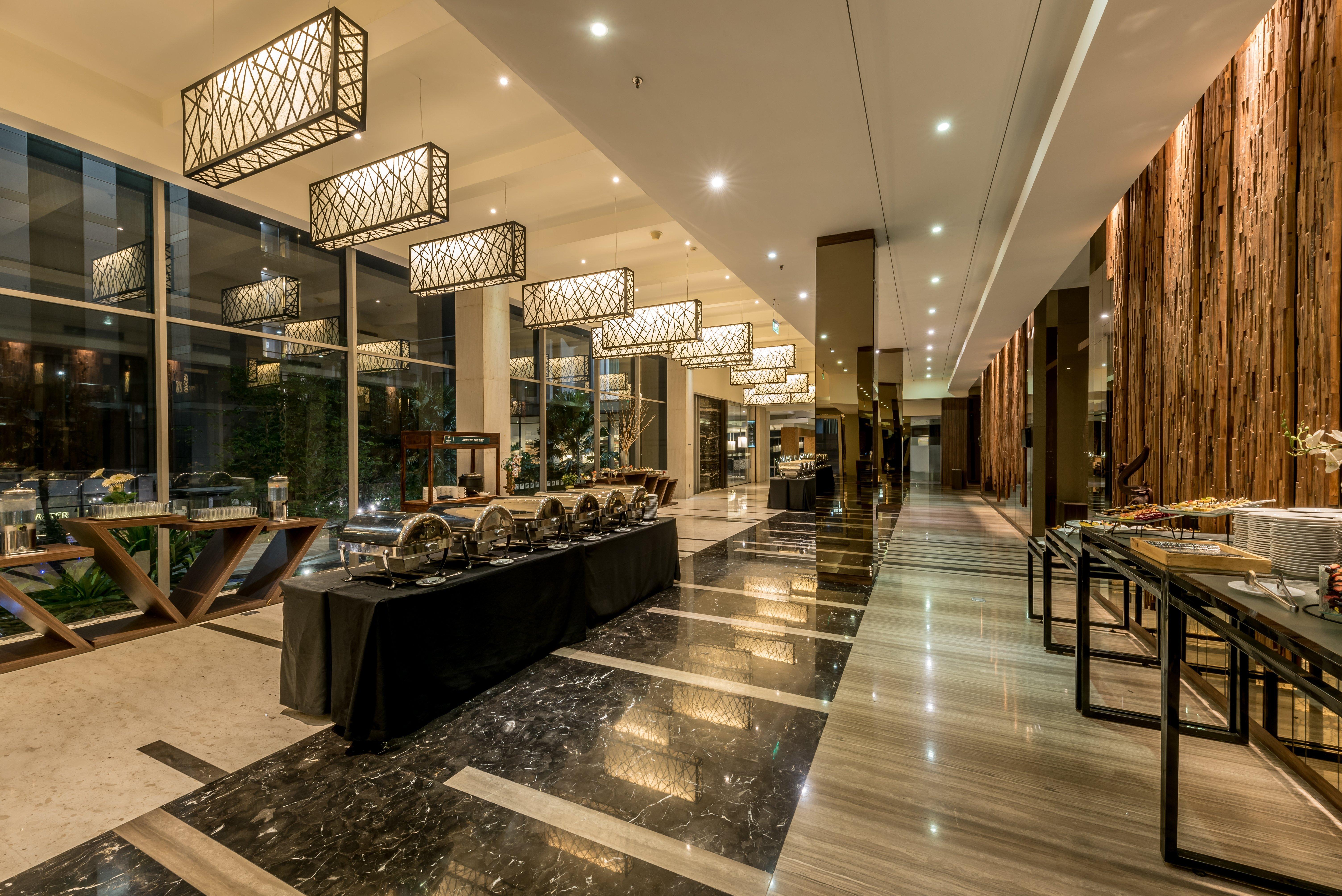 Holiday Inn Cikarang Jababeka By Ihg Екстериор снимка